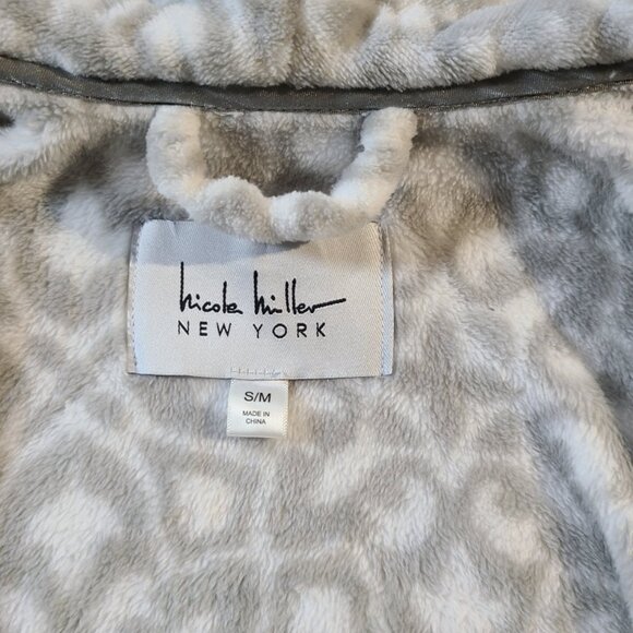 Nicole Miller NY Plush Robe S/M | White Grey Leopard Print Midi Length Belted - Picture 4 of 4